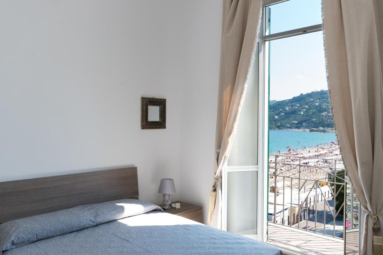 Albergo Miramare Spotorno Esterno foto