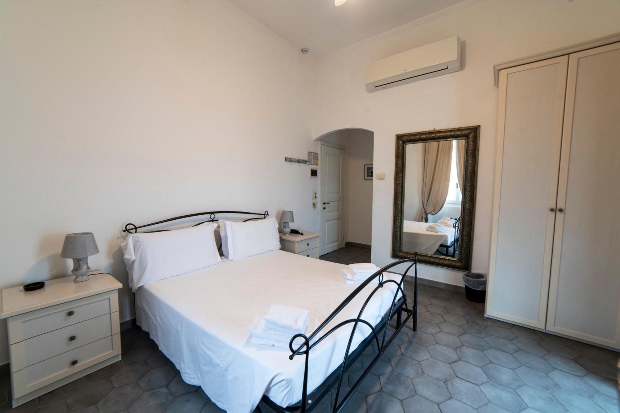 Albergo Miramare Spotorno Camera foto