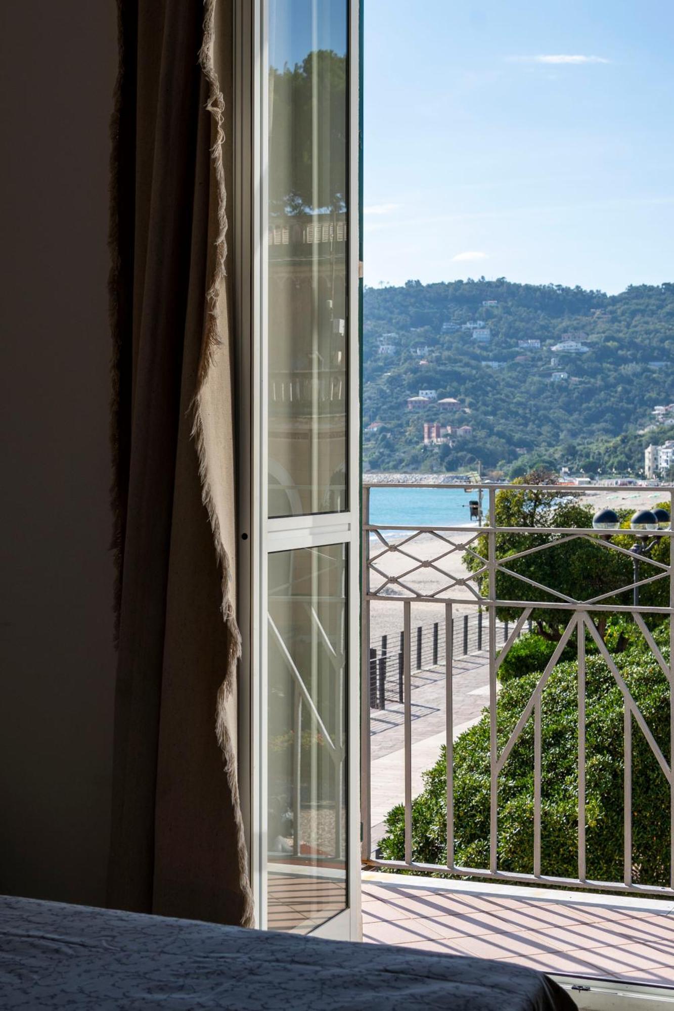 Albergo Miramare Spotorno Camera foto