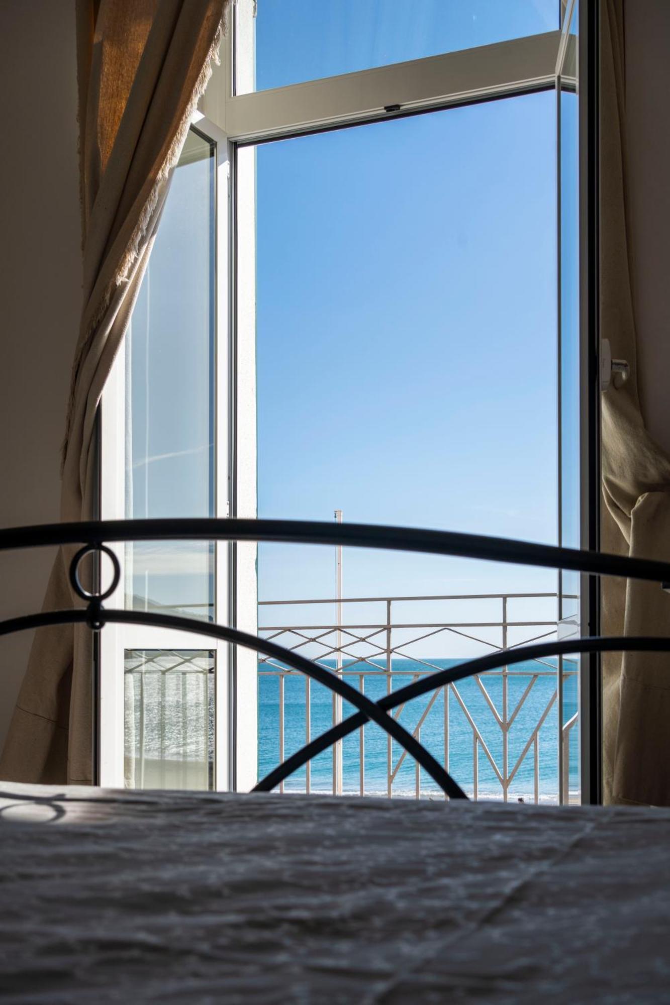 Albergo Miramare Spotorno Camera foto